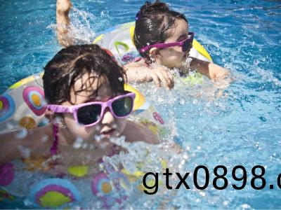 夏(xia)天到(dao)了(le)，帶小孩去(qu)遊泳要註意這些(xie)問題